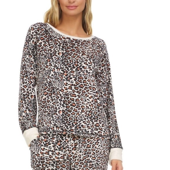 Flora by Flora Nikrooz Leopard Velour Pajama PJ Top - Picture 1 of 7